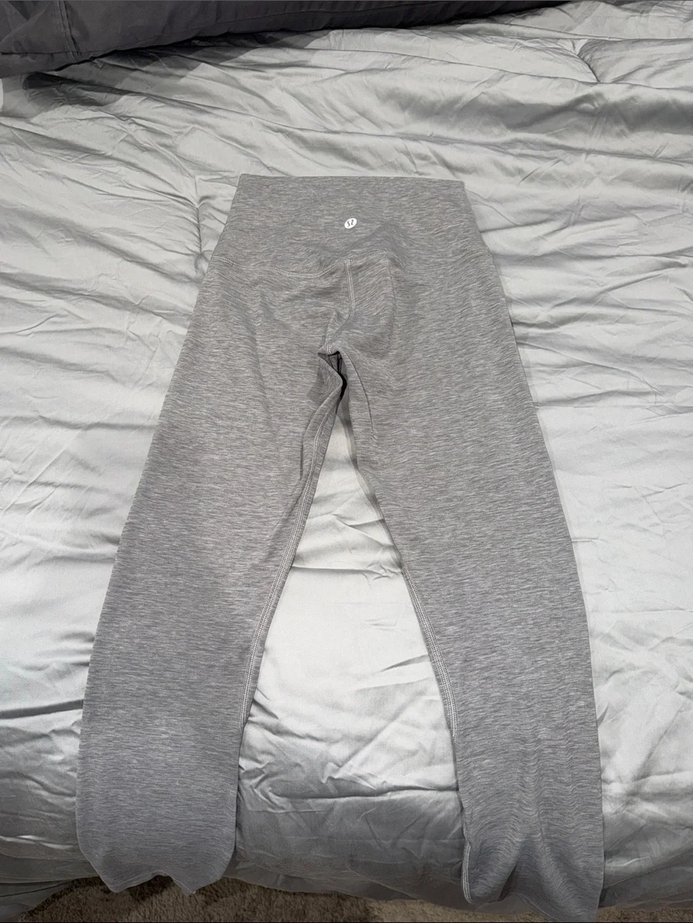 lululemon athletica women’s Align Gray Athletic Leggings 25”- Heathered Gray